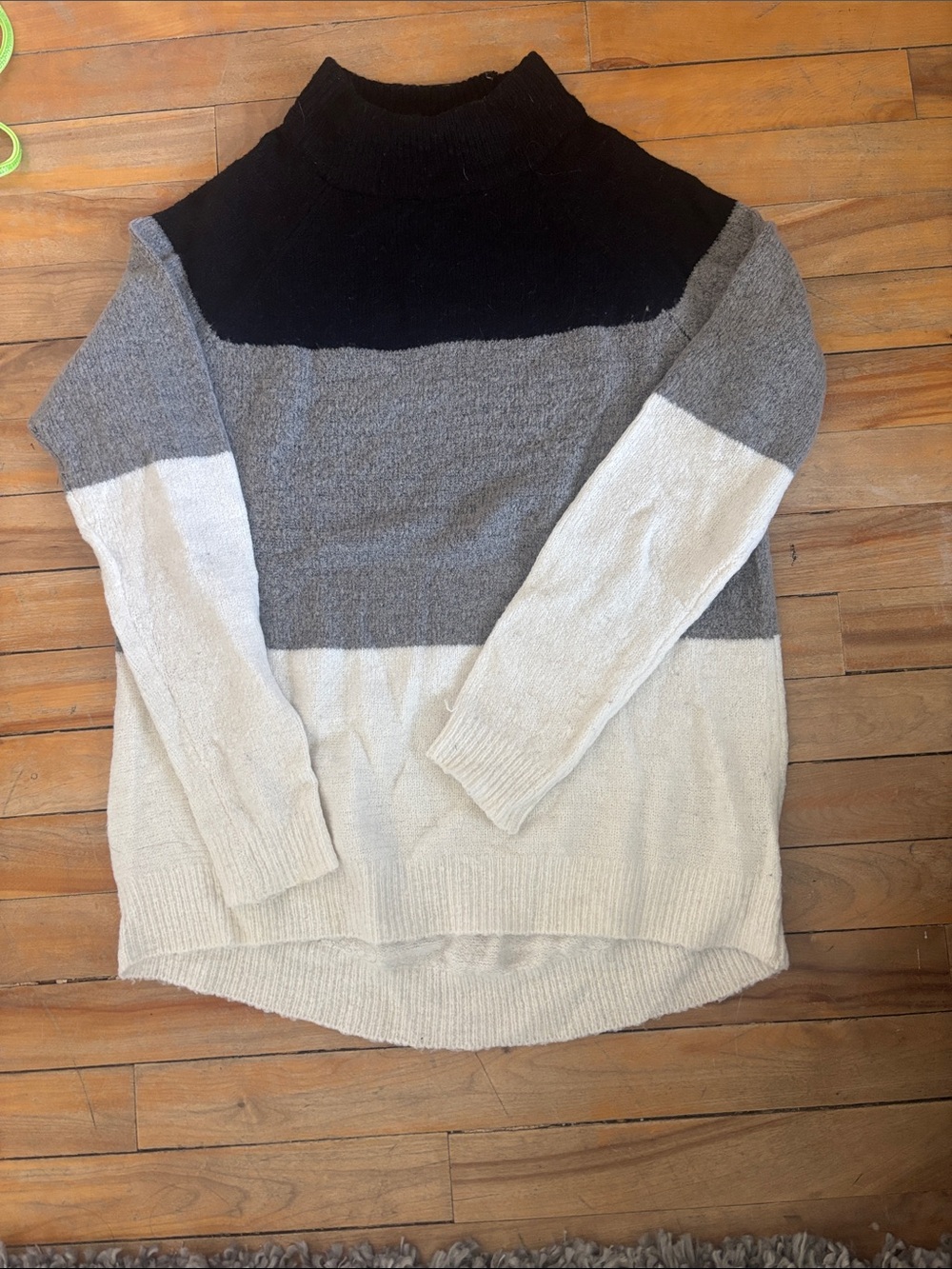 Colorblock Mock Turtleneck Sweater in Black, Gray & Cream